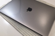 Защитная бронированная пленка на MacBook Pro 15" (2017)