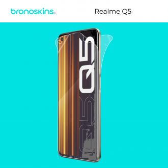 Защитная бронированная пленка на Realme Q5